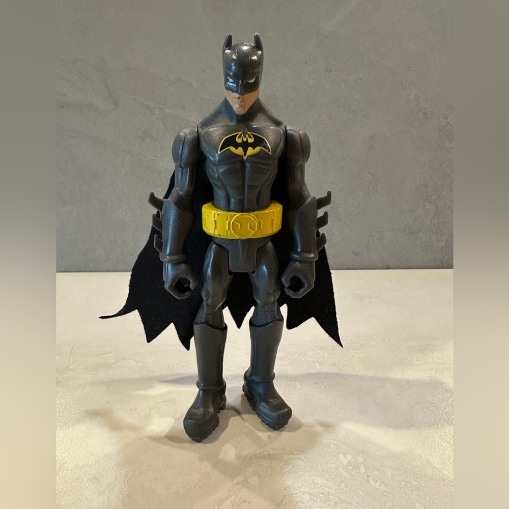2011 Mattel DC Comics Batman Power Attack 6" Figure - Batman Battle Gauntlet - Picture 1 of 5